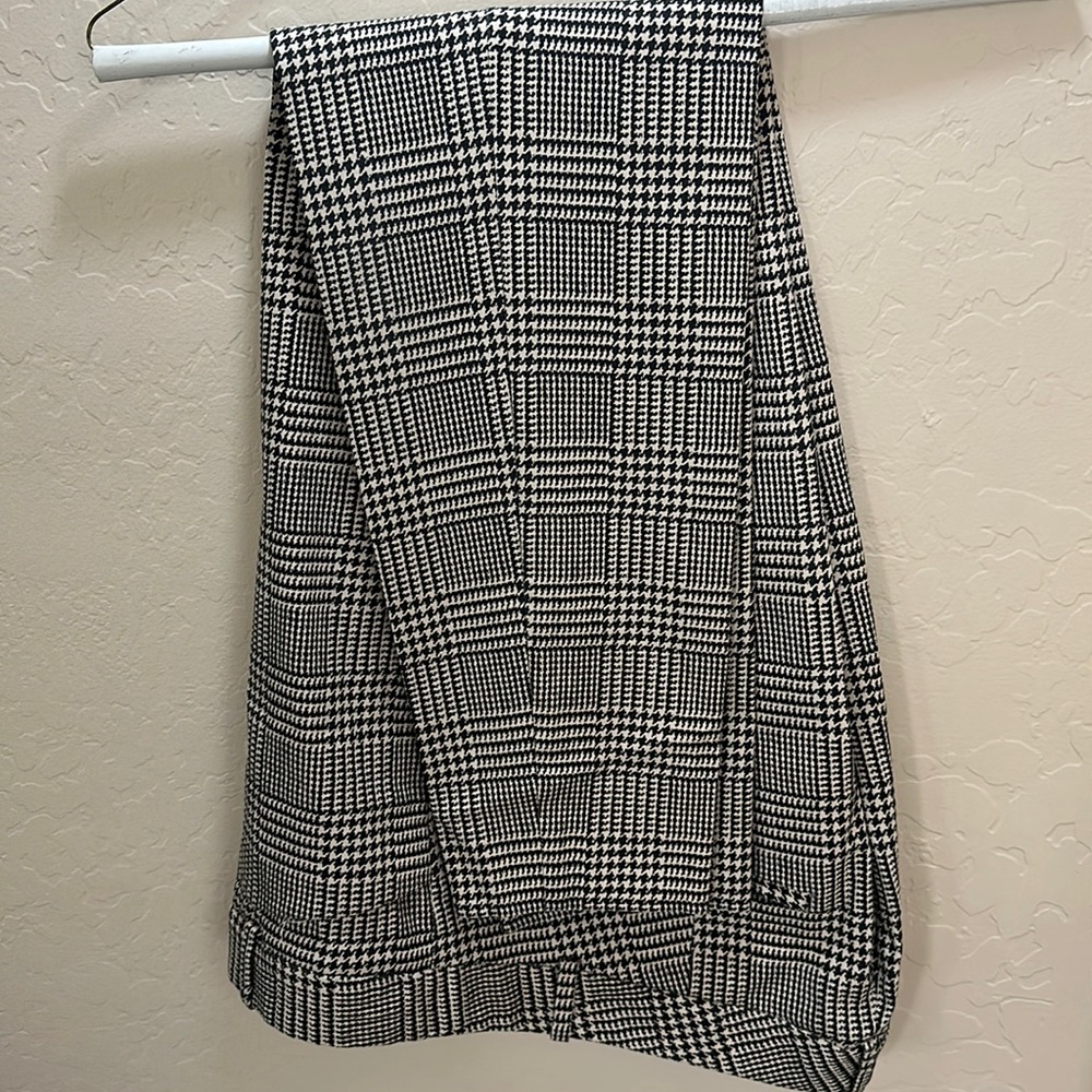 The Limited houndstooth black & white slim exact stretch pants 10